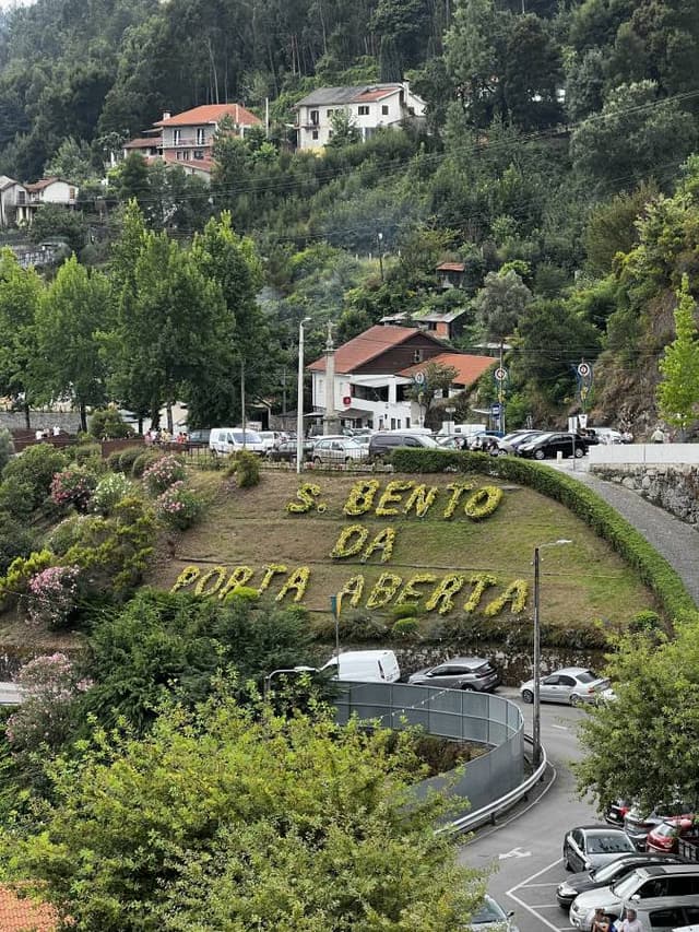 Photo 2 by Antonio D. about renting a Peugeot 308 in Porto (9/5/24)