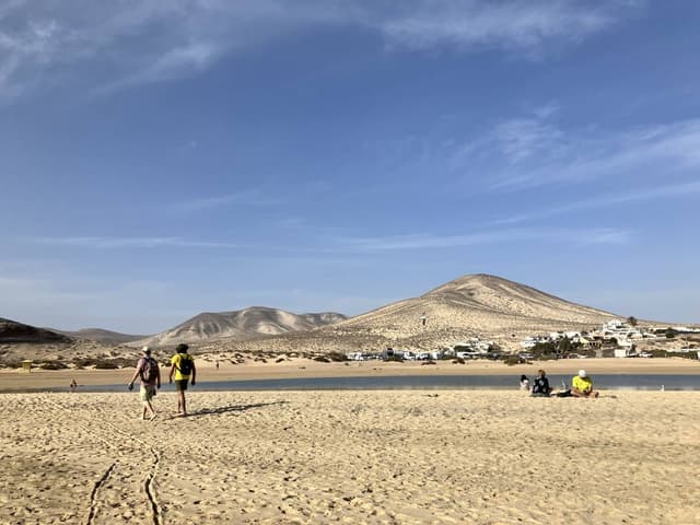 Billede 4 af Simon S. om at leje en Opel Astra i Fuerteventura (1/6/25)