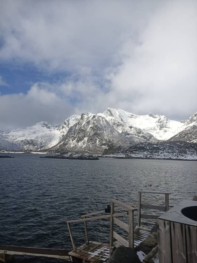 Photo 2 par Karine M. sur la location d'un Toyota C-HR à Tromsø (01/04/25)