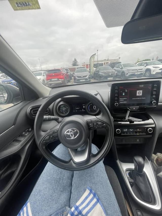 Photo 2 by Iryna Y. about renting a Renault Captur at Beauvais–Tillé Airport (8/4/25)