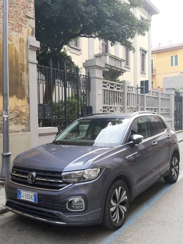 Photo 1 by Pasqualino G. about hiring a Renault Clio at Pisa Airport (01.01.24)