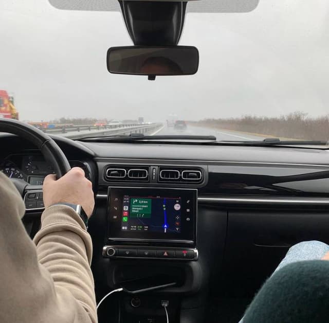 Фото 2 от Yevhenii Y. об аренде Opel Astra в Румынии (09.01.24)