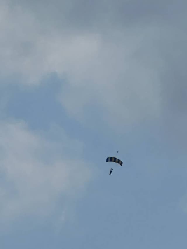 Photo 8 by Lilian M. about renting a Ford Everest in Cairns (11/5/23)