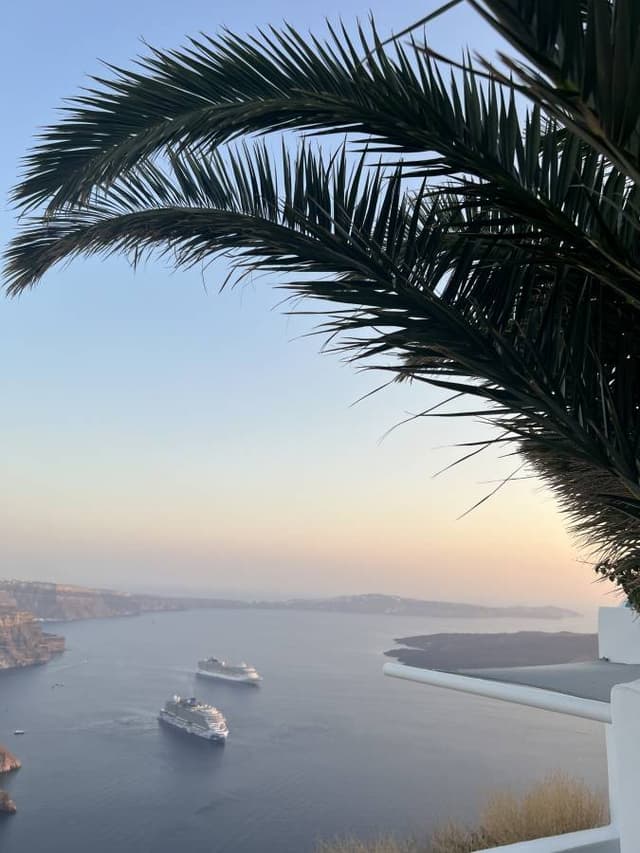 Foto 2 de MIGUEL ANGEL M. sobre el alquiler de un Citroen C1 en el aeropuerto de Santorini (30/8/24)