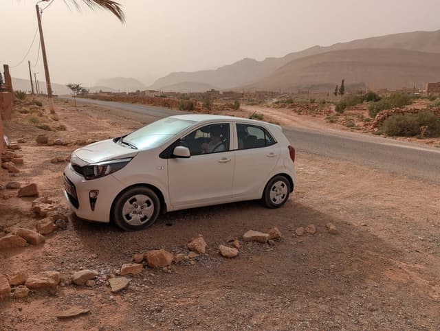 Photo 2 par jocelyn L. sur la location d'un Hyundai i10 à l’aéroport de Marrakech (05/08/25)