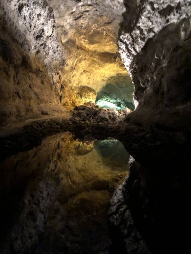 Photo 2 par Guy H. sur la location d'un Renault Clio à Lanzarote (22/02/23)