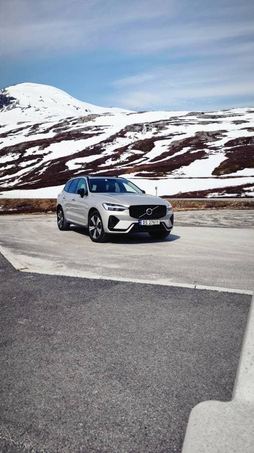 Фото 4 от Mikhail S. об аренде Volvo XC60 в Осло (20.05.25)