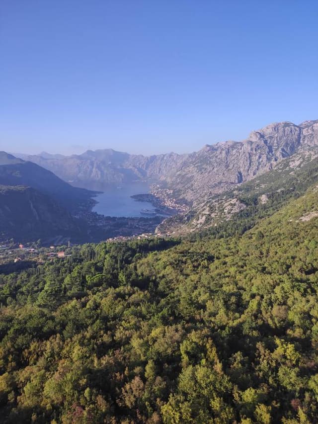 Podgorica’da bir Skoda Fabia kiralama ile ilgili Ilker K. tarafından 3 fotoğraf (21.10.23)