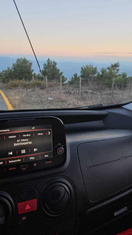 Photo 3 by Ibrahim I. about renting a Fiat Fiorino in Istanbul (1/27/24)