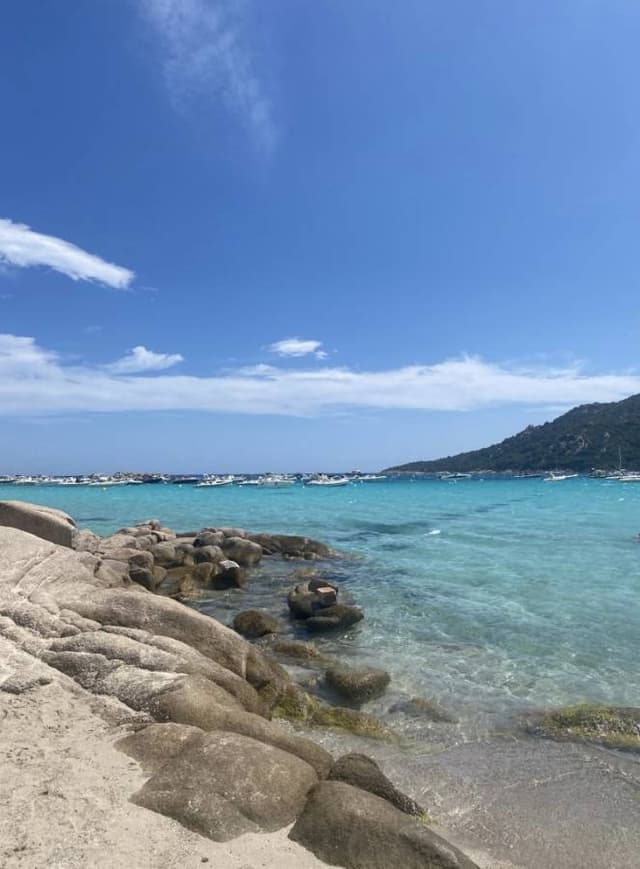 Photo 2 by Andjelin M. about renting a Jeep Avenger at Corsica Ajaccio Airport (8/8/23)