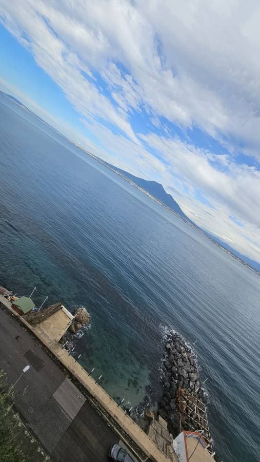 Foto 7 di Annunziata C. sul noleggio di una Fiat 500 all’aeroporto di Napoli (18/12/24)