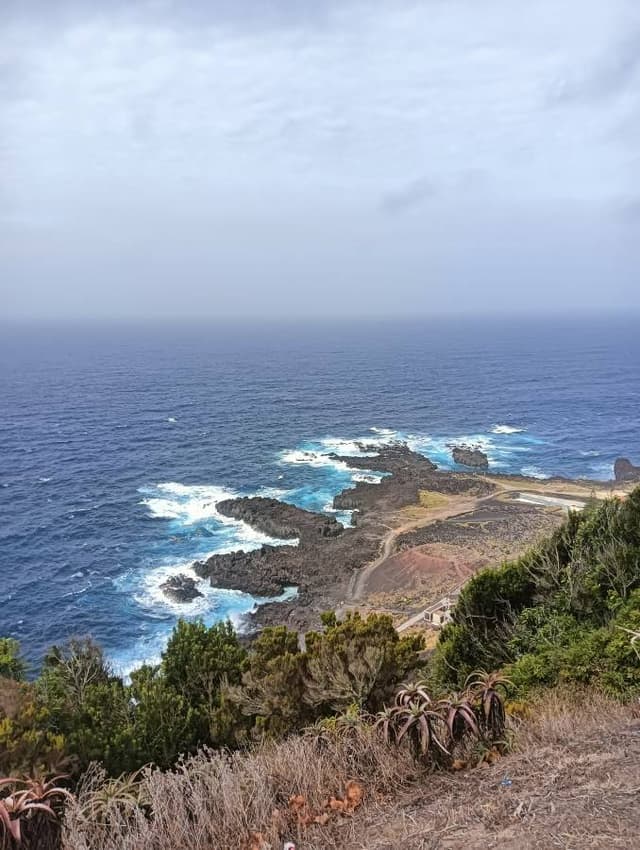 Foto 5 de Jose Luis R. sobre el alquiler de un Volkswagen Polo en Portugal Islas Azores (17/10/24)
