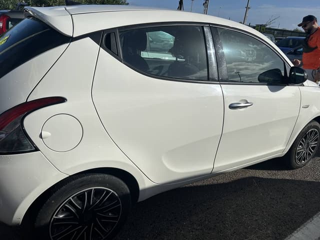 Photo par Nolwenn F. sur la location d'un(e) Lancia Ypsilon à l’aéroport de Palerme (19/09/24)
