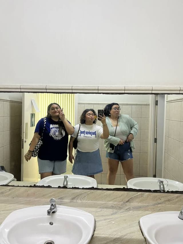 Photo 9 by Barbara T. about renting a Toyota Aqua in Nadi (7/23/24)