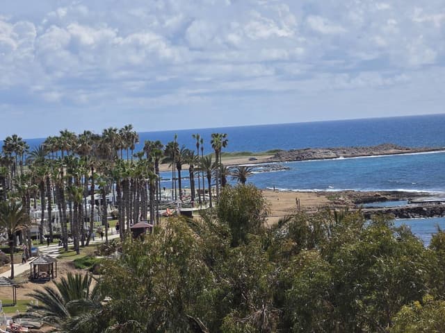 Photo 5 by Martin R. (3/28/26)