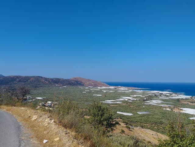 Photo 4 by TETYANA R. about renting a Toyota Yaris at Crete Airport Chania (7/21/25)