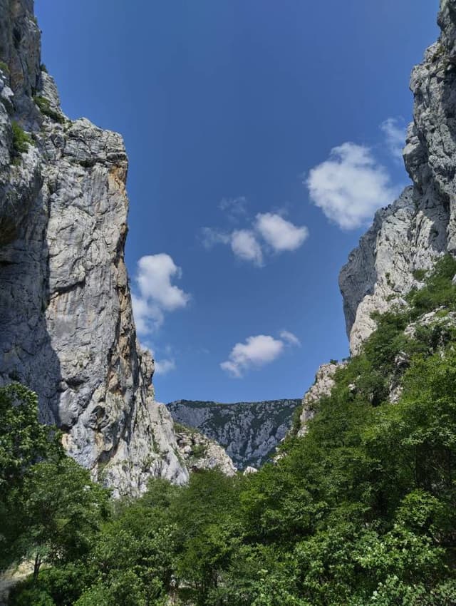 Foto 3 von Johannes H. über die Anmietung eines Ford Focus am Flughafen Zadar (13.8.23)