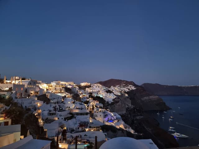 Photo 3 by Paulo F. about renting a Citroen C1 at Santorini Port (7/17/22)