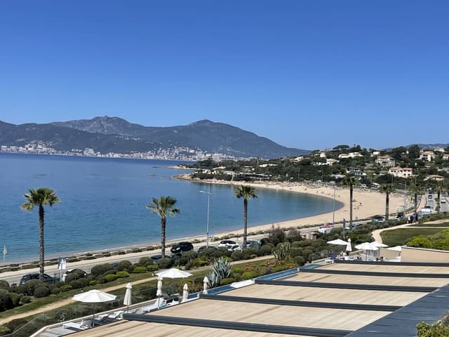 Photo 7 par JACQUES L. sur la location d'un Renault Captur à l’aéroport de Figari (23/04/24)