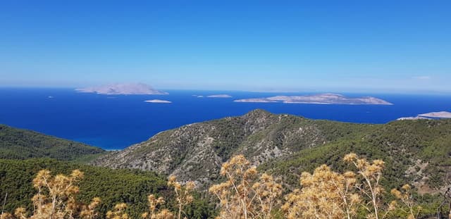 Photo 3 by MICHAEL G. about hiring a Citroën C1 at Rhodes Airport (28.09.22)