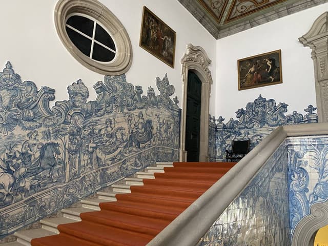 Photo 7 by JENNIFER C. about renting a Seat Arona in Viseu (5/23/25)