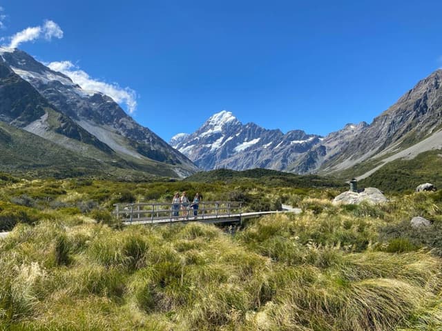 Photo 6 by Mark M. about hiring a Toyota RAV4 at Queenstown Airport (22/02/24)
