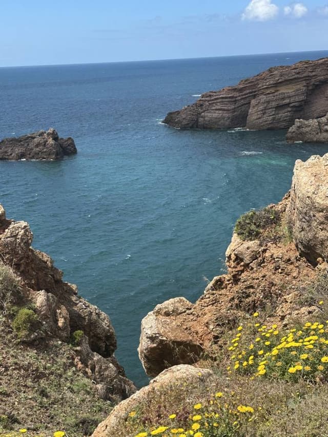 Photo 5 by Emery S. about renting a Citroën C3 in Portugal (5/6/25)
