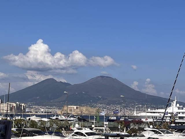 Photo 2 par CLAUDE C. sur la location d'un Lancia Ypsilon à Naples (08/06/23)