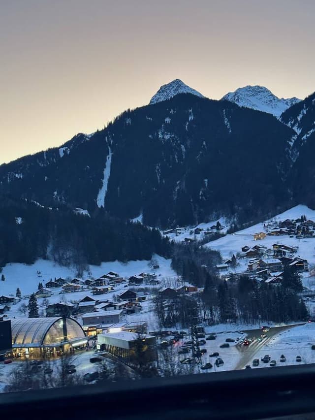 Fotografia 7 realizată de Deian N. despre închirierea unei mașini Opel Corsa în Memmingen (06.01.25)