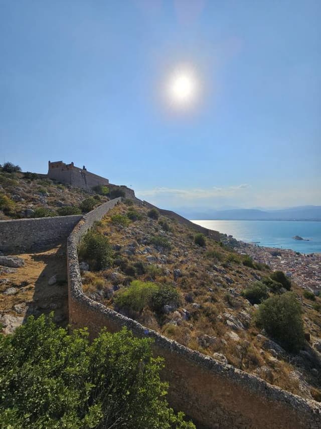 Фото 4 от Vladyslav T. об аренде Volkswagen Polo в Афинах (15.07.24)