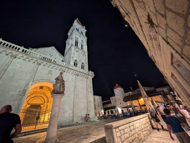 Photo 11 by Sarah S. about hiring a Opel Astra in Croatia (22.06.24)