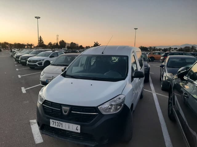 Photo 2 par Marc M. sur la location d'un Peugeot 301 à l’aéroport de Agadir (18/02/25)