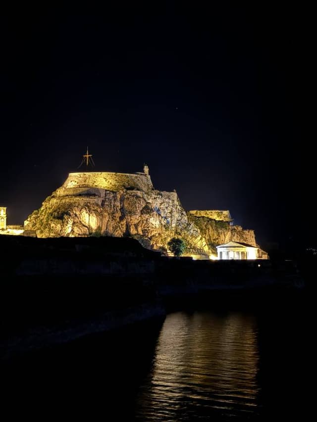 Foto 4 di Eleonora C. (01/07/24)