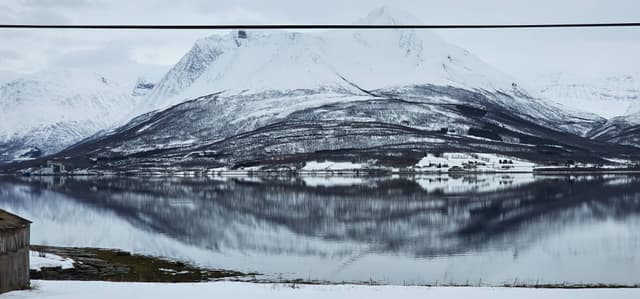 Photo 7 by Antony Raymond H. about hiring a Toyota Yaris Cross at Tromso Airport (17/03/26)