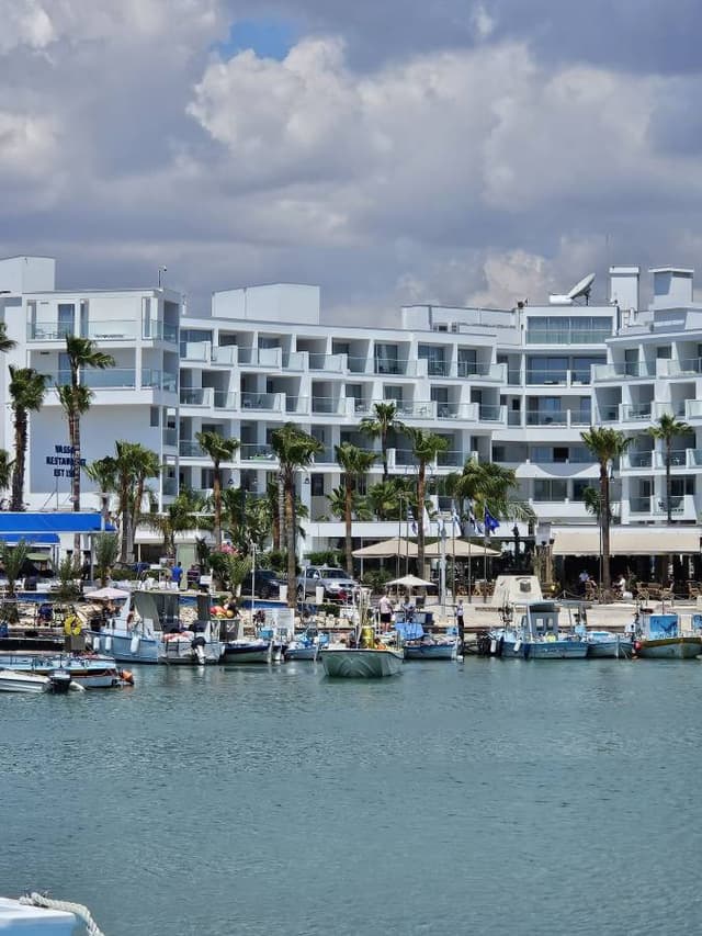 Фото 11 от Vladimir B. об аренде Hyundai i10 в аэропорту Ларнака (15.05.24)