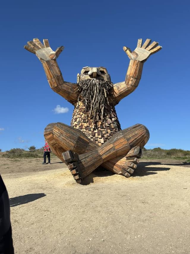 Photo 3 by Helen T. about hiring a Mitsubishi Outlander at Perth Airport (23/07/24)