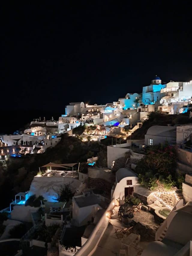 Photo 3 by Marc V. about renting a Fiat 500 in Santorini (9/19/24)