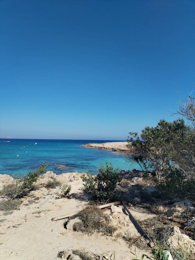 Photo 5 by Sasa D. about renting a Nissan Micra in Cyprus (6/6/25)