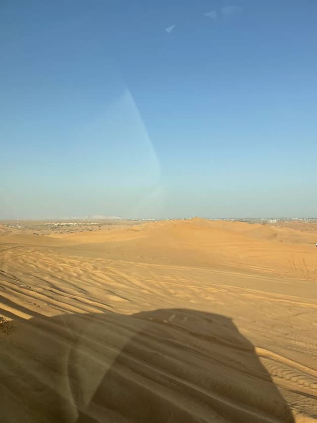 Photo 2 par Yacine G. sur la location d'un Kia Rio à Dubaï (13/02/23)