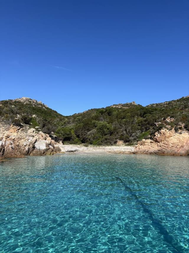 Foto door Kevin V. over het huren van een Opel Corsa Hatchback in Olbia (8-6-25)