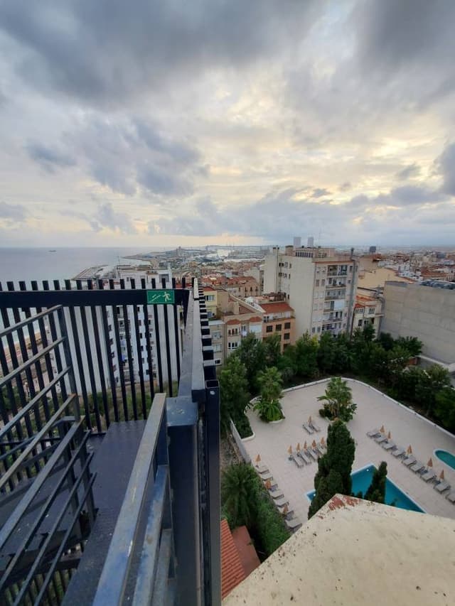 Photo 5 by Hwan J. about renting a Nissan Juke in Barcelona (10/24/23)