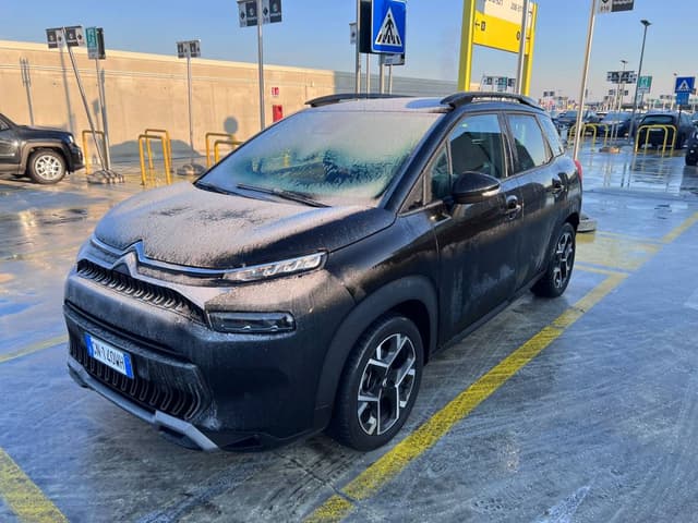 Фото от YURY R. об аренде Opel Crossland X в аэропорту Венеции (14.02.24)