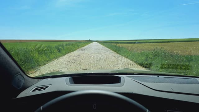 Photo 7 par Aurelien G. sur la location d'un Opel Corsa en Belgique (11/05/25)
