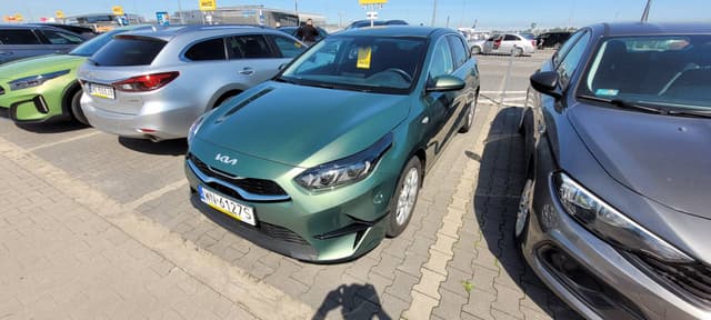 Photo 6 by Arkadiy P. about hiring a Hyundai i30 at Poznan–Lawica Airport (28/04/25)