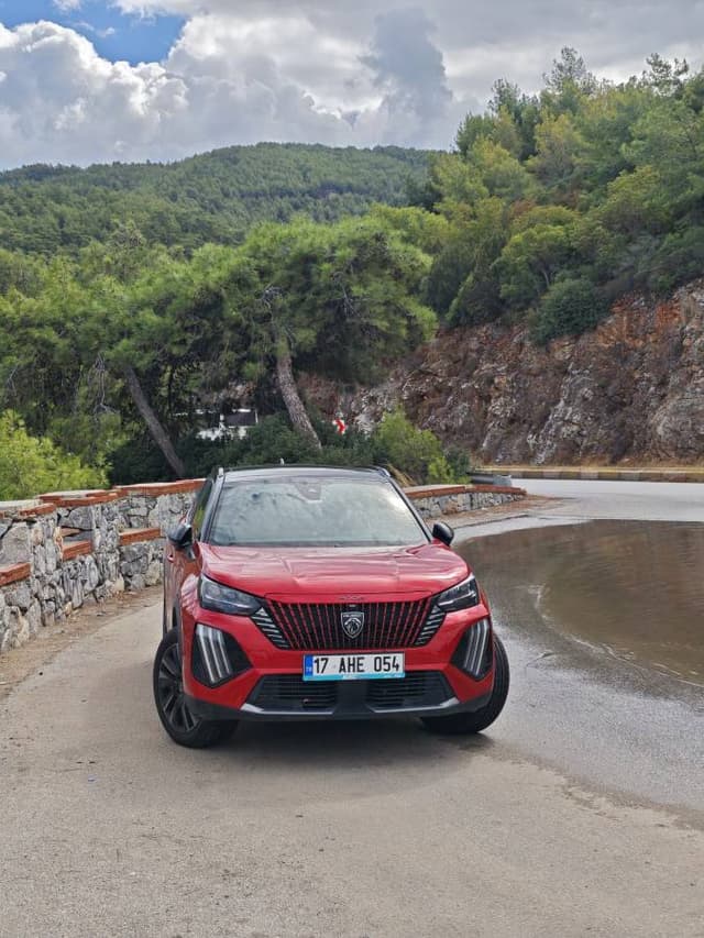 Фото 2 от Oleg S. об аренде Peugeot 2008 в аэропорту Даламан (09.10.25)