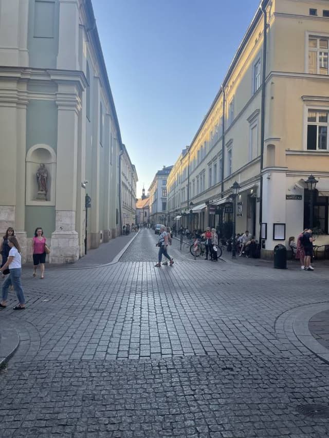 Photo 2 by Abdullah A. about renting a Mazda CX-3 at Warsaw Airport (9/10/24)