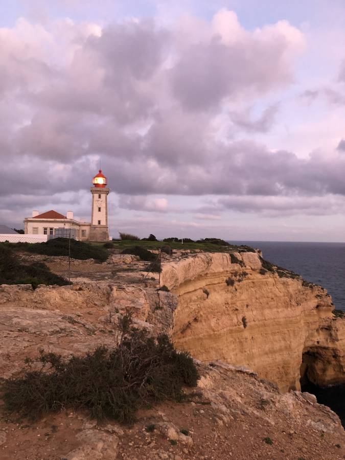 Photo 2 by Christine W. about hiring a Seat Arona at Faro Airport (09/01/24)