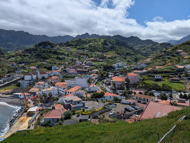 Photo 2 par Olivier A. sur la location d'un Volkswagen Polo à l’aéroport de Funchal - Madère (07/05/25)