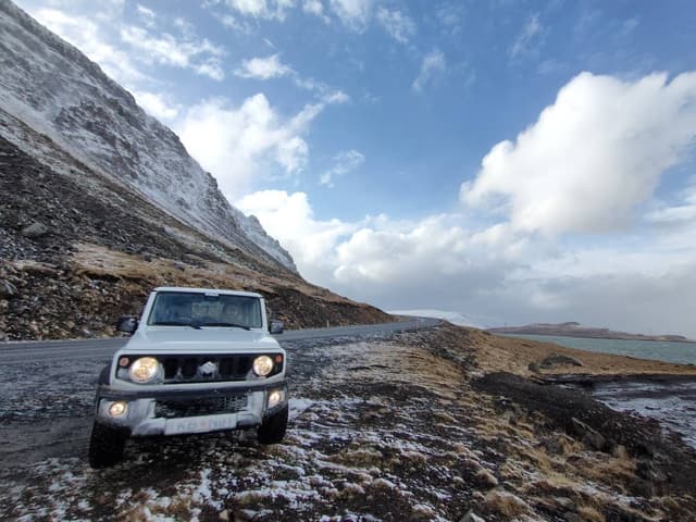 Zdjęcie 3 wykonane przez Jacek K. dotyczące wynajmu Suzuki Sierra w na Lotnisku Keflavik dnia (9.03.25)