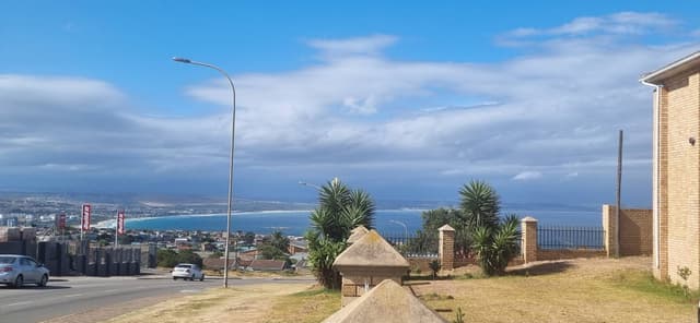 Photo 10 by Fahim G. about renting a VW Polo Vivo in Cape Town (1/17/25)